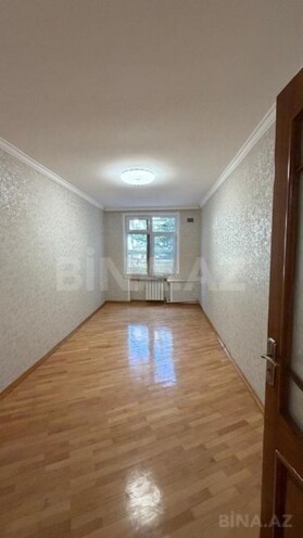 Продаётся 2-комн. вторичка 50 м², м. Иншаатчылар, photo 3 from 12