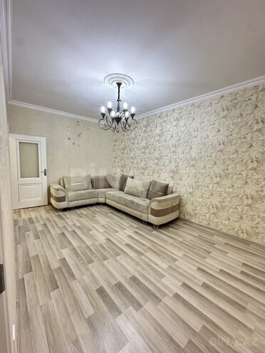 Продаётся 2-комн. вторичка 54 м², м. 20 января, photo 1 from 15