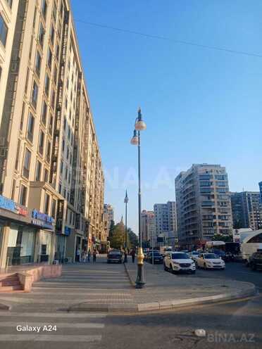 Satılır 2 otaqlı köhnə tikili 65 m², Gənclik m., photo 1 from 8