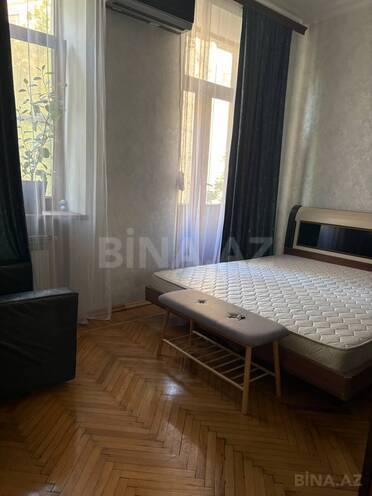 Сдаётся 2-комн. вторичка 65 м², м. Элмляр Академиясы, photo 4 from 10