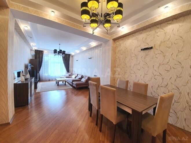 İcarəyə verilir 4 otaqlı yeni tikili 185 m², 28 May m., photo 3 from 20