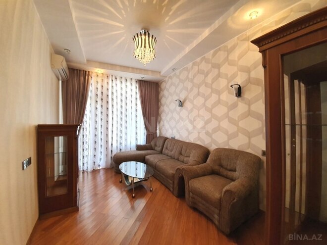 İcarəyə verilir 4 otaqlı yeni tikili 185 m², 28 May m., photo 18 from 20