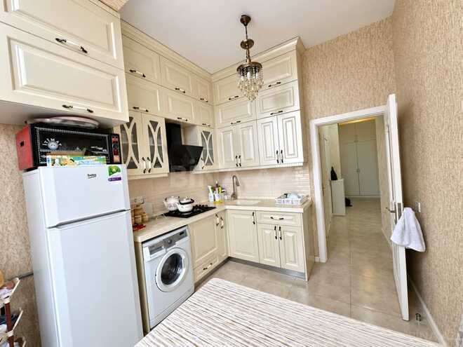 Продаётся 2-комн. новостройка 80 м², м. Элмляр Академиясы, photo 10 from 13