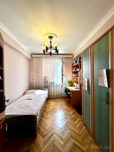 Продаётся 5-комн. вторичка 135 м², м. Элмляр Академиясы, photo 24 from 32