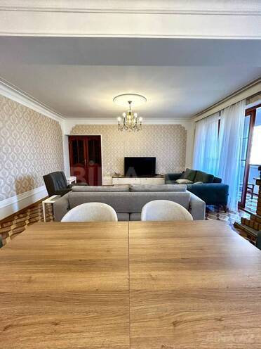 Продаётся 5-комн. вторичка 135 м², м. Элмляр Академиясы, photo 6 from 32
