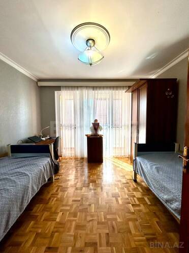 Продаётся 5-комн. вторичка 135 м², м. Элмляр Академиясы, photo 22 from 32