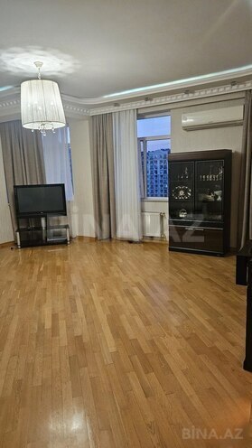 Продаётся 4-комн. новостройка 165 м², м. Нариман Нариманов, photo 1 from 11