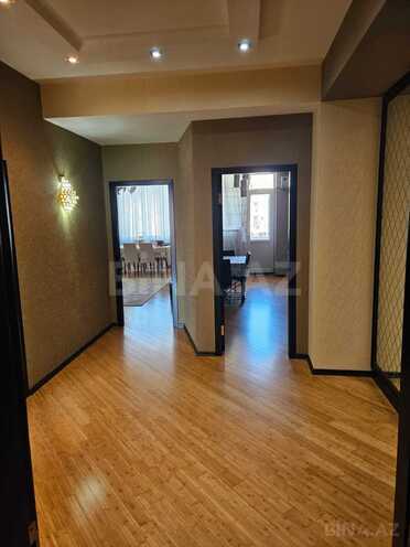 Продаётся 3-комн. новостройка 95 м², м. Низами, photo 1 from 29