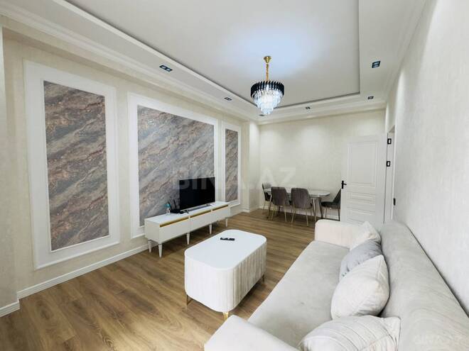 Продаётся 2-комн. новостройка 69 м², м. Кара Караев, photo 1 from 13
