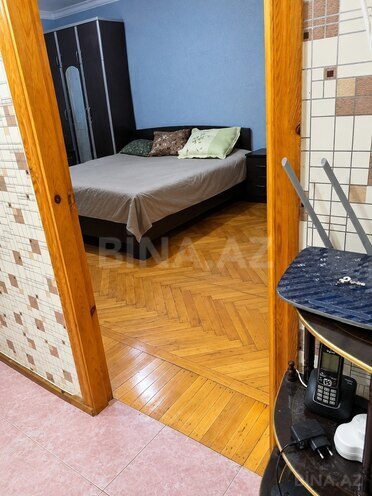 Satılır 3 otaqlı köhnə tikili 70 m², İnşaatçılar m., photo 5 from 11