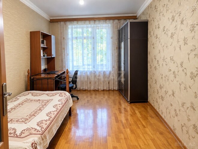 Satılır 3 otaqlı köhnə tikili 70 m², İnşaatçılar m., photo 4 from 11