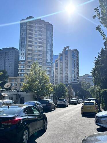 Сдаётся 1-комн. вторичка 70 м², м. Низами, photo 15 from 16