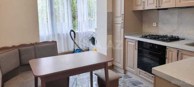 Сдаётся 4-комн. вторичка 100 м², м. Низами, photo 9 from 12