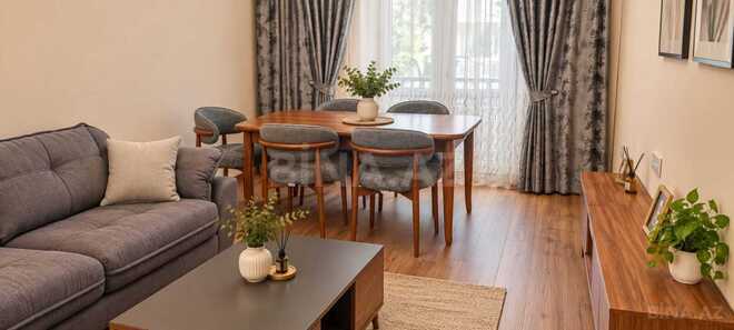 Сдаётся 4-комн. вторичка 100 м², м. Низами, photo 1 from 12