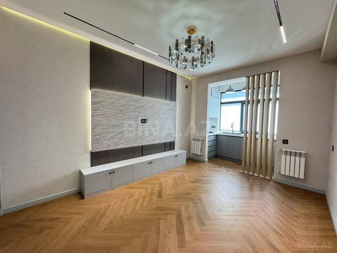 Продается 2-комн. новостройка 52 м², м. Нефтчиляр, photo 1 from 13
