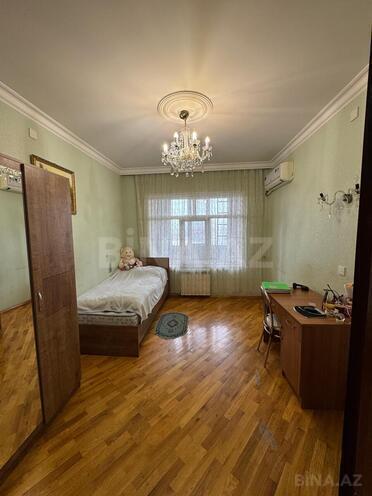 Продается 5-комн. вторичка 130 м², м. Ази Асланов, photo 10 from 16