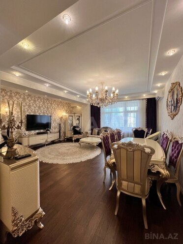 Сдается 3-комн. новостройка 170 м², м. 28 мая, photo 1 from 9