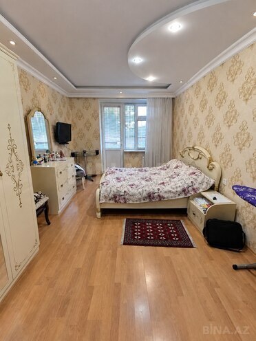 Продаётся 3-комн. вторичка 75 м², м. Низами, photo 4 from 9