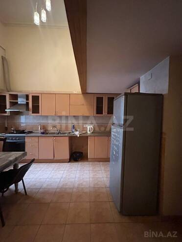 Satılır 4 otaqlı köhnə tikili 200 m², Sahil m., photo 12 from 18