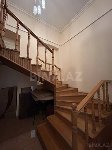 Satılır 4 otaqlı köhnə tikili 200 m², Sahil m., photo 14 from 18