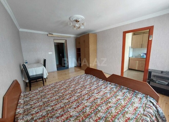 Сдаётся 1-комн. вторичка 40 м², м. Нефтчиляр, photo 1 from 6