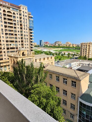 Сдаётся 2-комн. новостройка 96 м², м. Гянджлик, photo 1 from 15