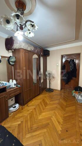 Satılır 2 otaqlı köhnə tikili 60 m², İnşaatçılar m., photo 10 from 17