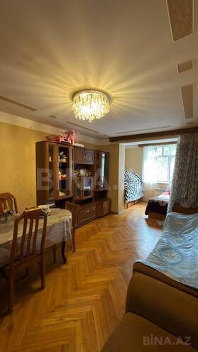 Satılır 2 otaqlı köhnə tikili 60 m², İnşaatçılar m., photo 4 from 17