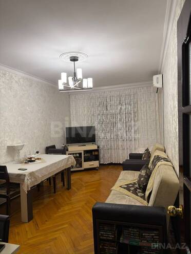 Satılır 2 otaqlı köhnə tikili 60 m², Neftçilər m., photo 1 from 16