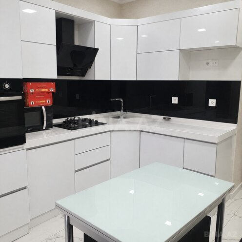 Сдается 3-комн. новостройка 107 м², м. 8 ноября, photo 7 from 17