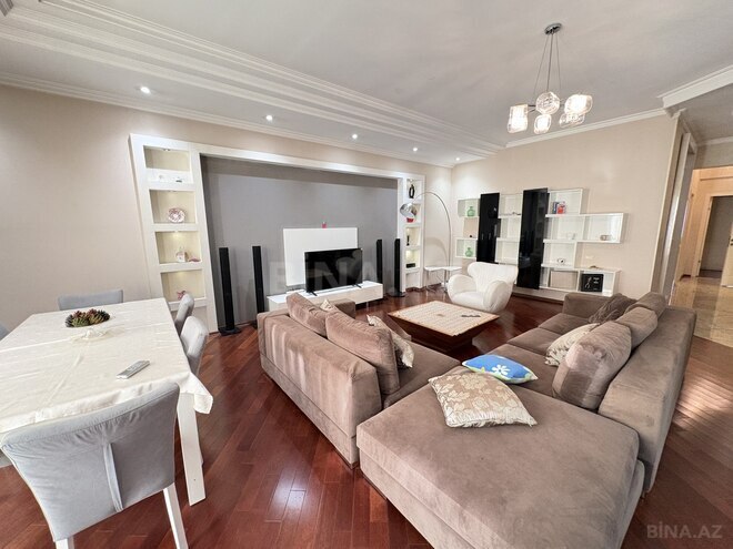 İcarəyə verilir 3 otaqlı yeni tikili 150 m², 28 May m., photo 5 from 19