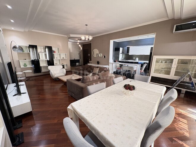 İcarəyə verilir 3 otaqlı yeni tikili 150 m², 28 May m., photo 4 from 19
