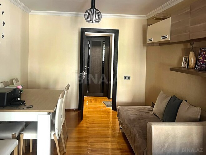 Продается 4-комн. вторичка 100 м², м. Нефтчиляр, photo 7 from 32