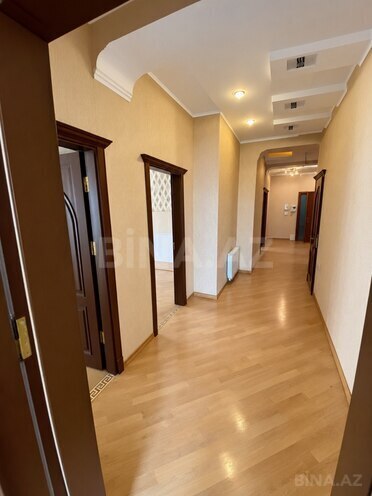 Продаётся 3-комн. новостройка 150 м², м. Низами, photo 8 from 14
