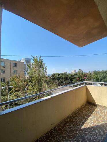 Сдается 3-комн. новостройка 85 м², м. Ази Асланов, photo 14 from 15