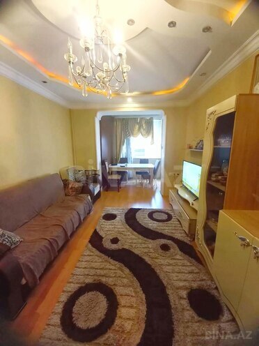 Продается 3-комн. вторичка 71 м², пос. Ясамал, photo 1 from 8