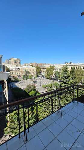 Продаётся 3-комн. вторичка 80 м², м. Сахил, photo 3 from 16
