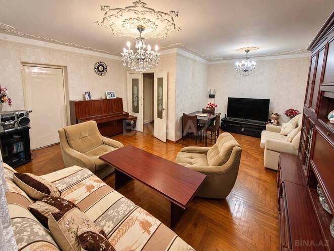 Продается 3-комн. вторичка 90 м², м. Нефтчиляр, photo 3 from 14
