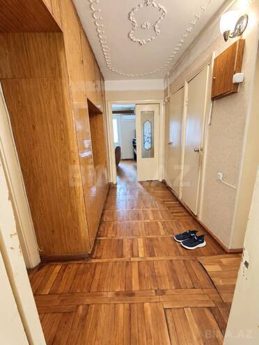 Продается 3-комн. вторичка 90 м², м. Нефтчиляр, photo 11 from 14