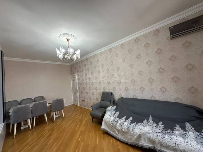 Продаётся 3-комн. новостройка 106 м², м. Кара Караев, photo 4 from 17