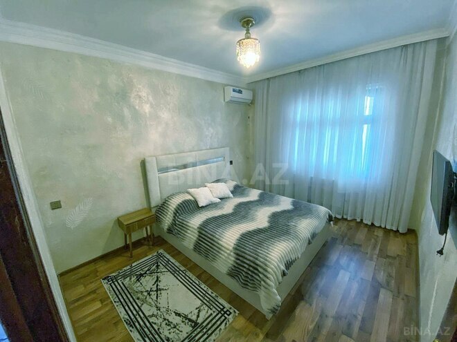 Продаётся 2-комн. вторичка 62 м², м. Ази Асланов, photo 4 from 16