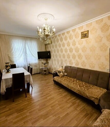 Satılır 3 otaqlı köhnə tikili 75 m², Həzi Aslanov m., photo 1 from 10