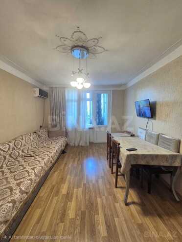 Продаётся 2-комн. вторичка 40 м², м. Элмляр Академиясы, photo 1 from 19