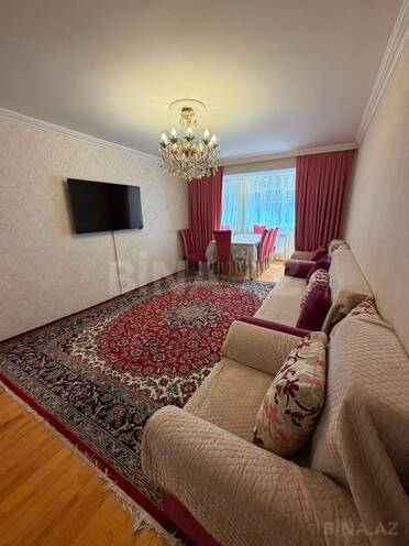 Продаётся 3-комн. вторичка 70 м², м. Кара Караев, photo 12 from 23