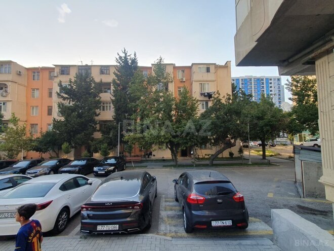 Продаётся 3-комн. вторичка 70 м², м. Кара Караев, photo 16 from 23