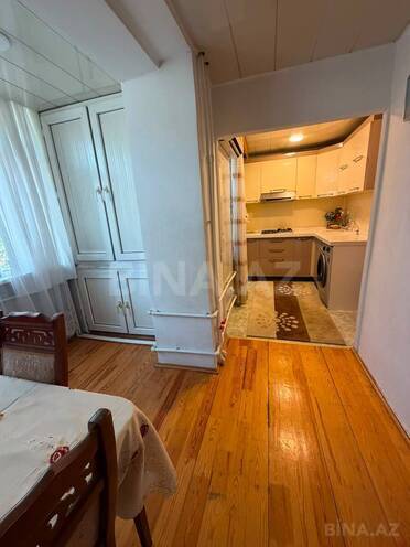Продаётся 3-комн. вторичка 70 м², м. Кара Караев, photo 8 from 23