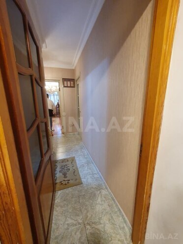 Продаётся 3-комн. вторичка 70 м², м. Кара Караев, photo 14 from 23