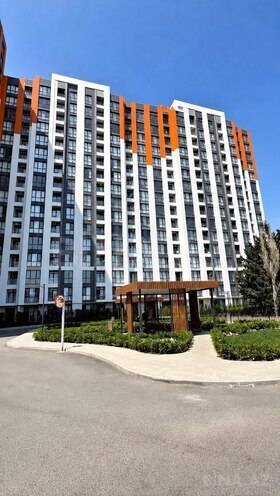 Продаётся 3-комн. новостройка 80 м², м. Иншаатчылар, photo 1 from 10