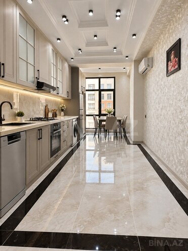 Продаётся 3-комн. новостройка 130 м², м. Кара Караев, photo 8 from 14