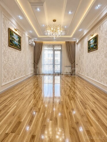 Продаётся 3-комн. новостройка 130 м², м. Кара Караев, photo 4 from 14